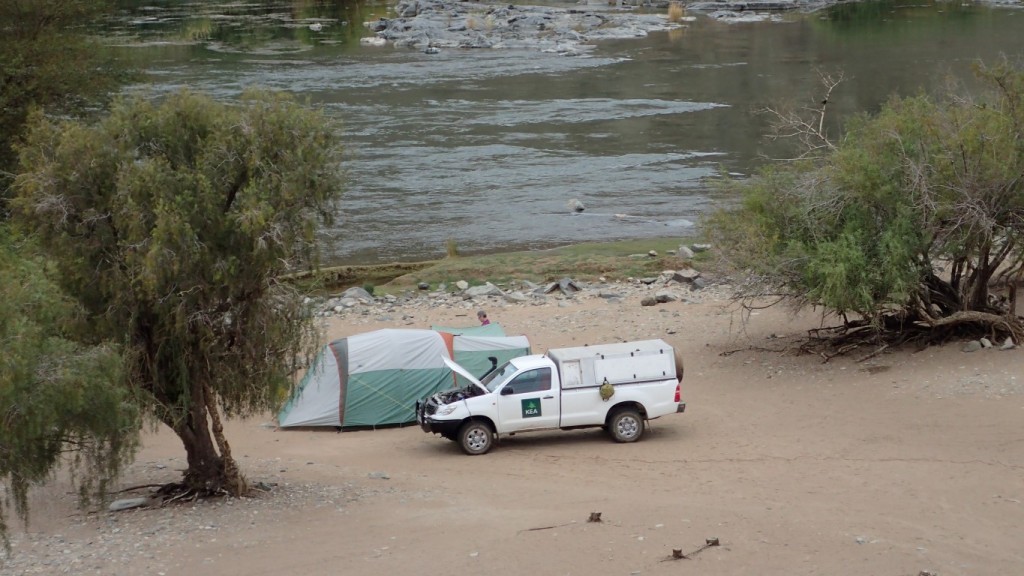 Camped by the Orange River at de Hoop