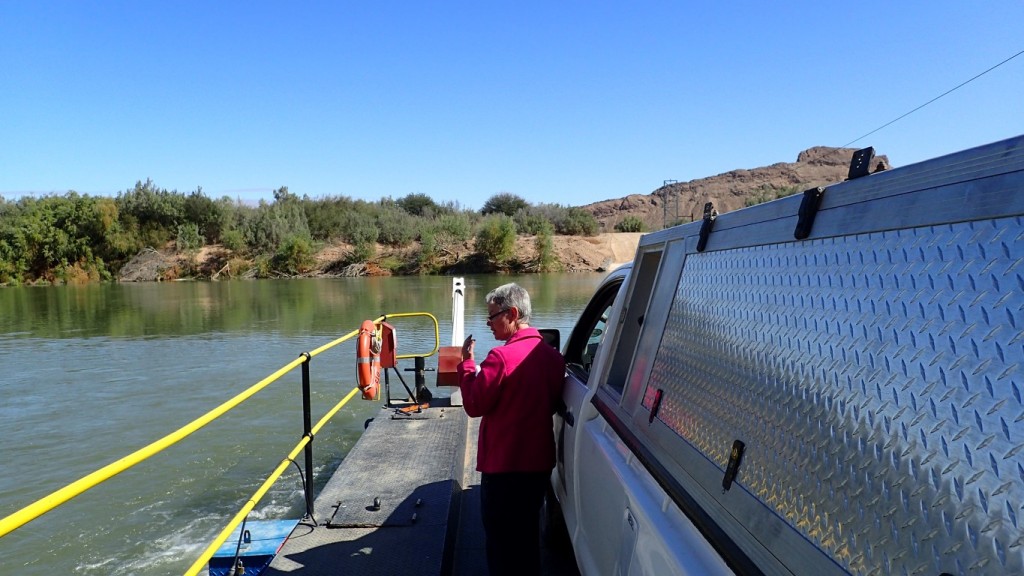 Crossing the Orange River to Namibia