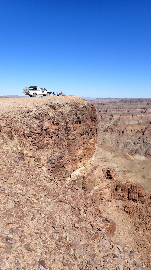 Lunch spot on the edge of Fish River Canyon